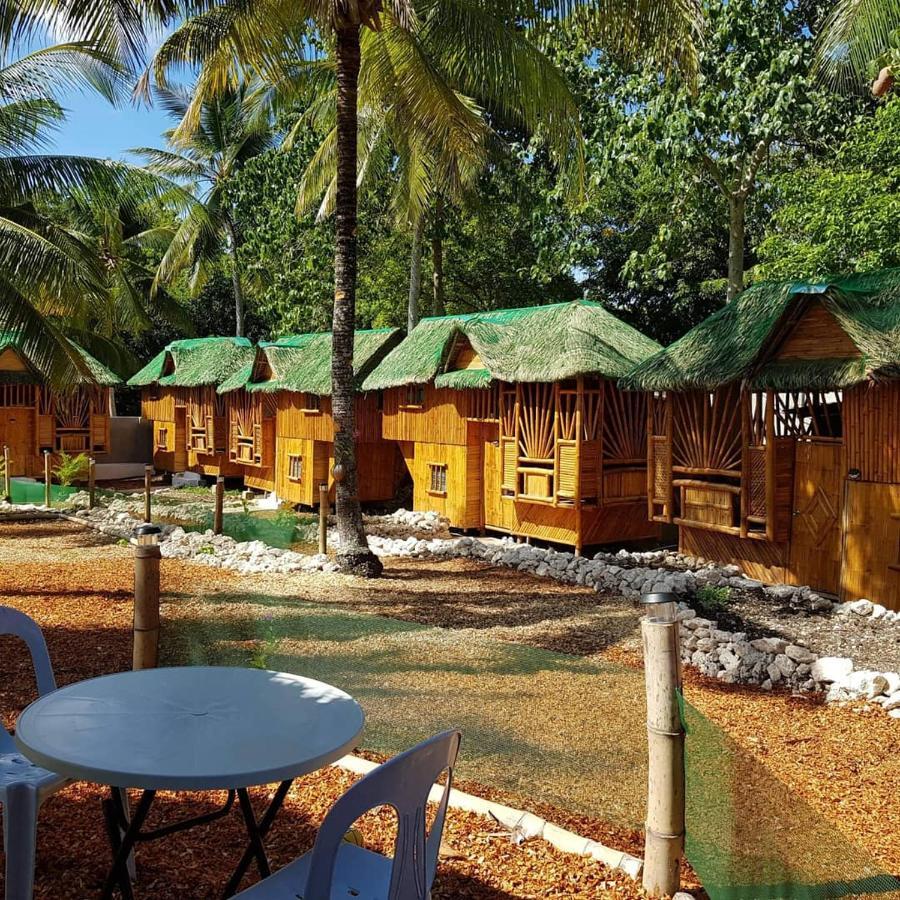 Nirvana Bamboo & Dive Resort Moalboal Exterior photo